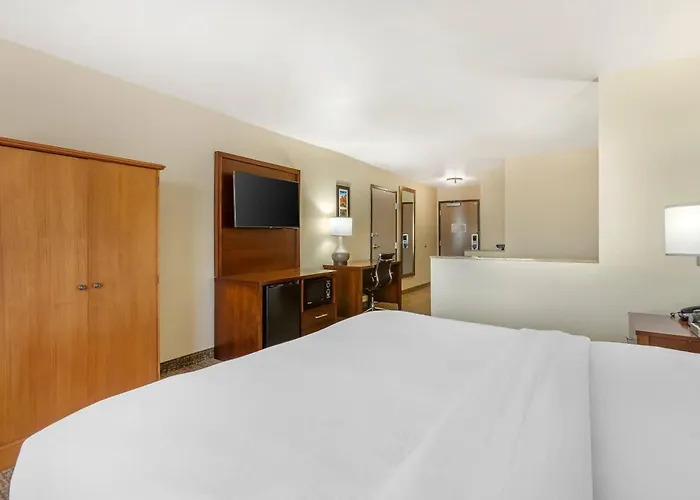 Comfort And I-8 Hotel Yuma