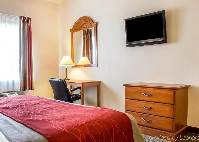 Hotel Comfort And I-8